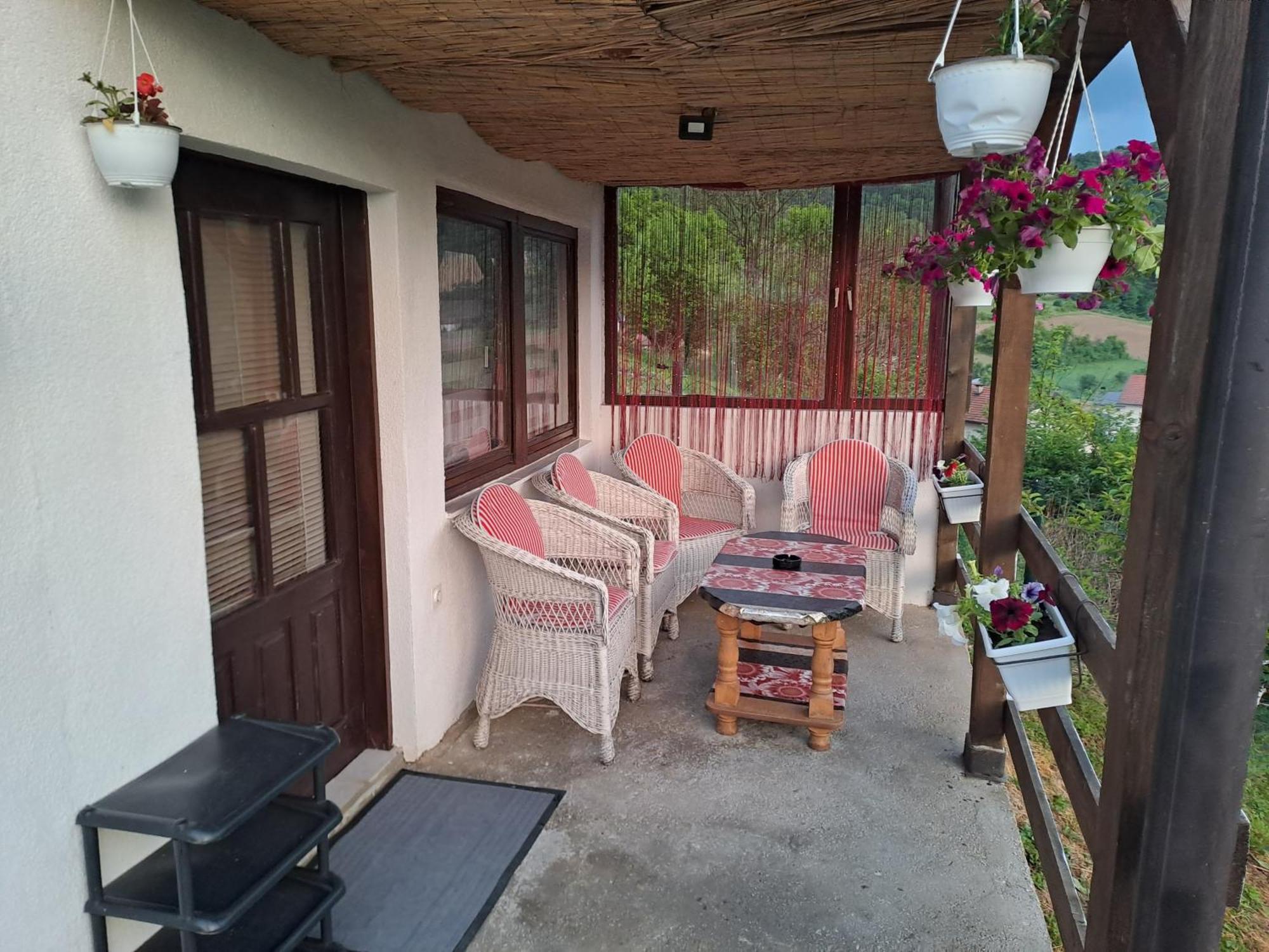 Natural House Visoko Pokoj fotografie